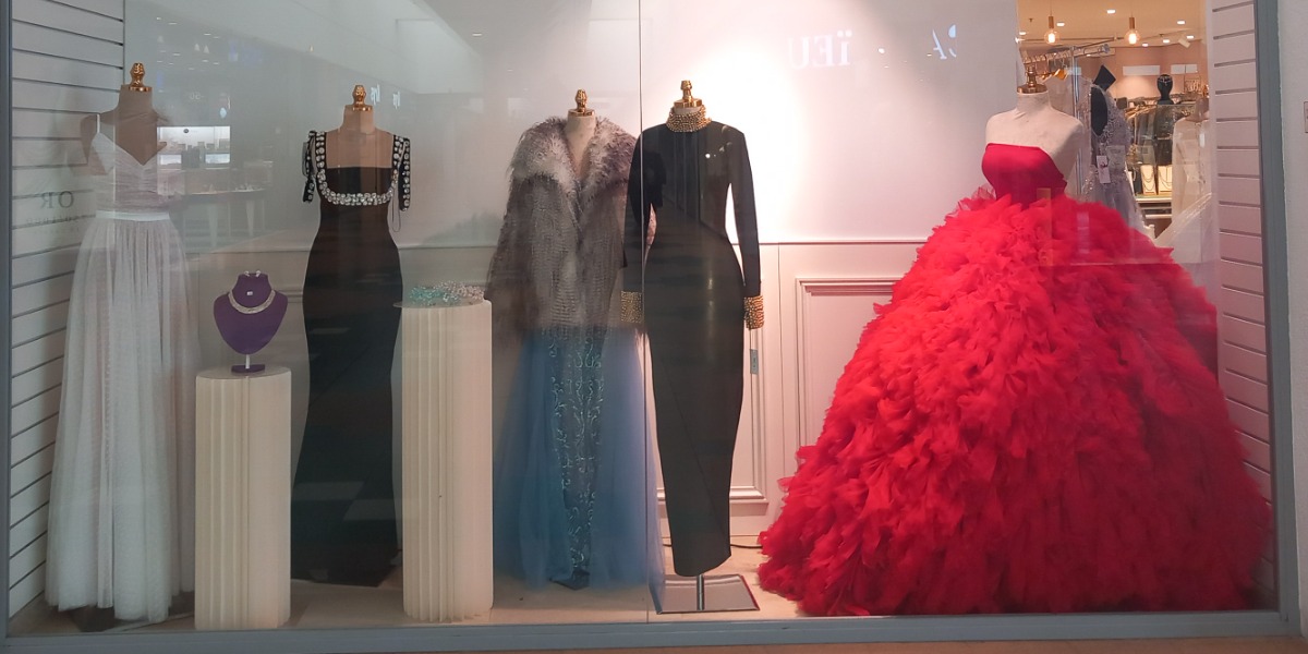 💃Soyez la plus belle et brillez avec Alina Robes 🎀