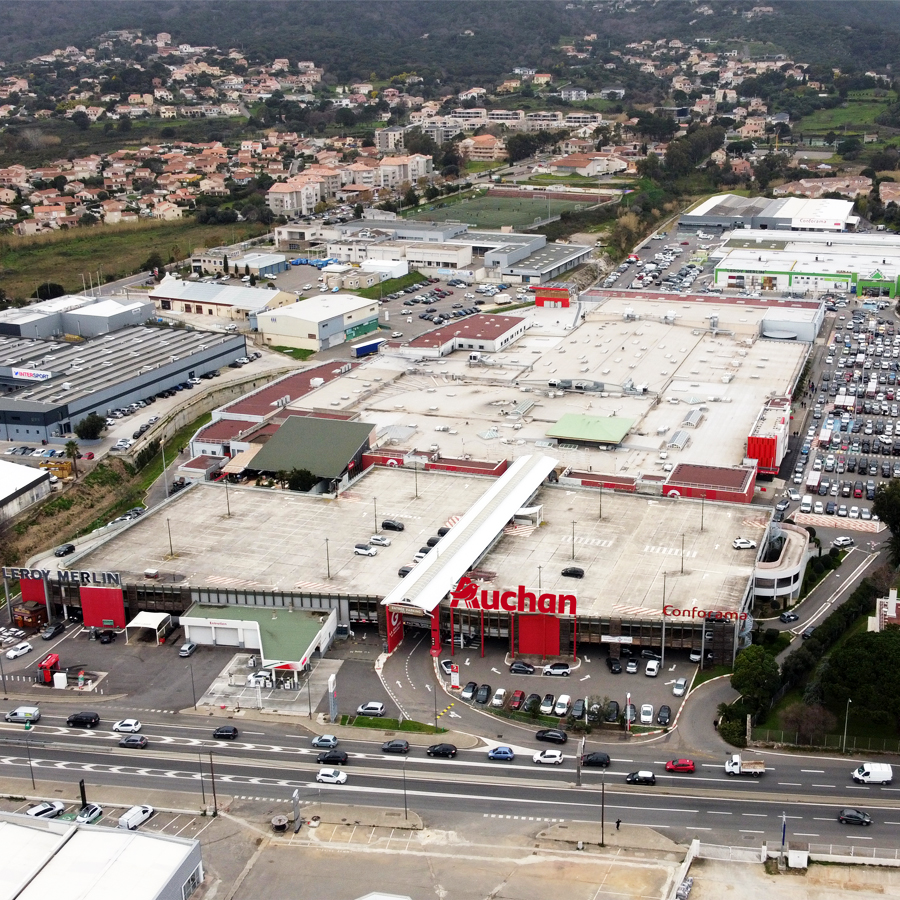 centre commercial à Furiani